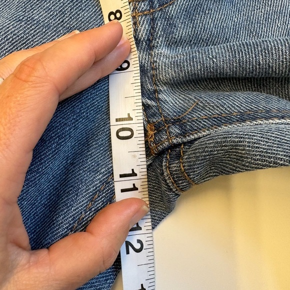 Mom Refuge Denim distressed cropped straight leg medium wash denim jeans size 0 - Picture 12 of 15